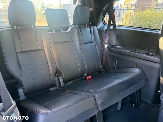 Dodge Grand Caravan 3.6 R/T - 12
