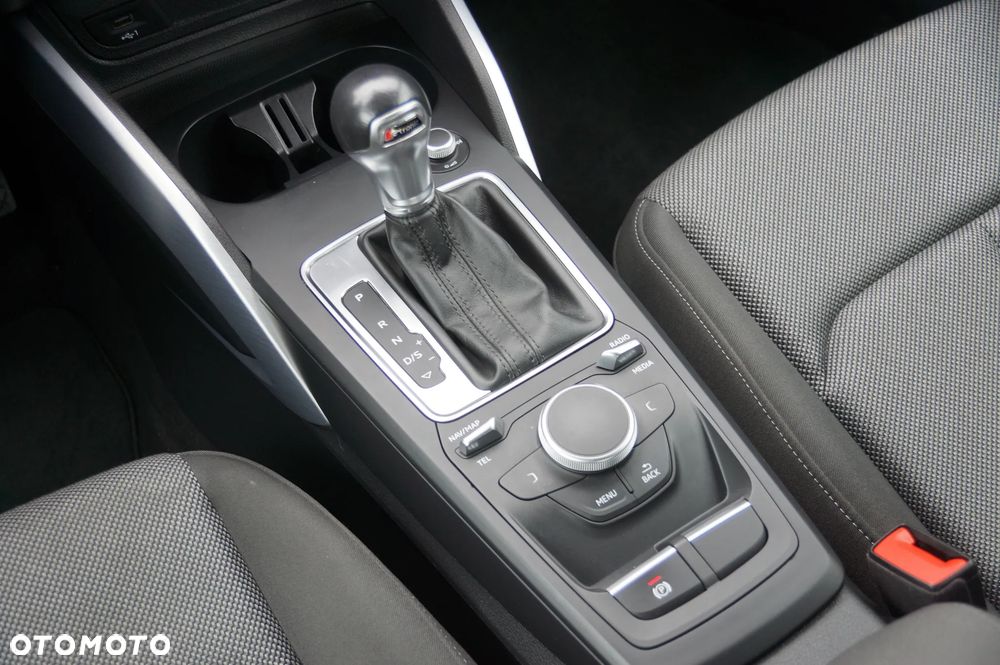 Audi Q2 2.0 TDI Quattro S tronic - 17