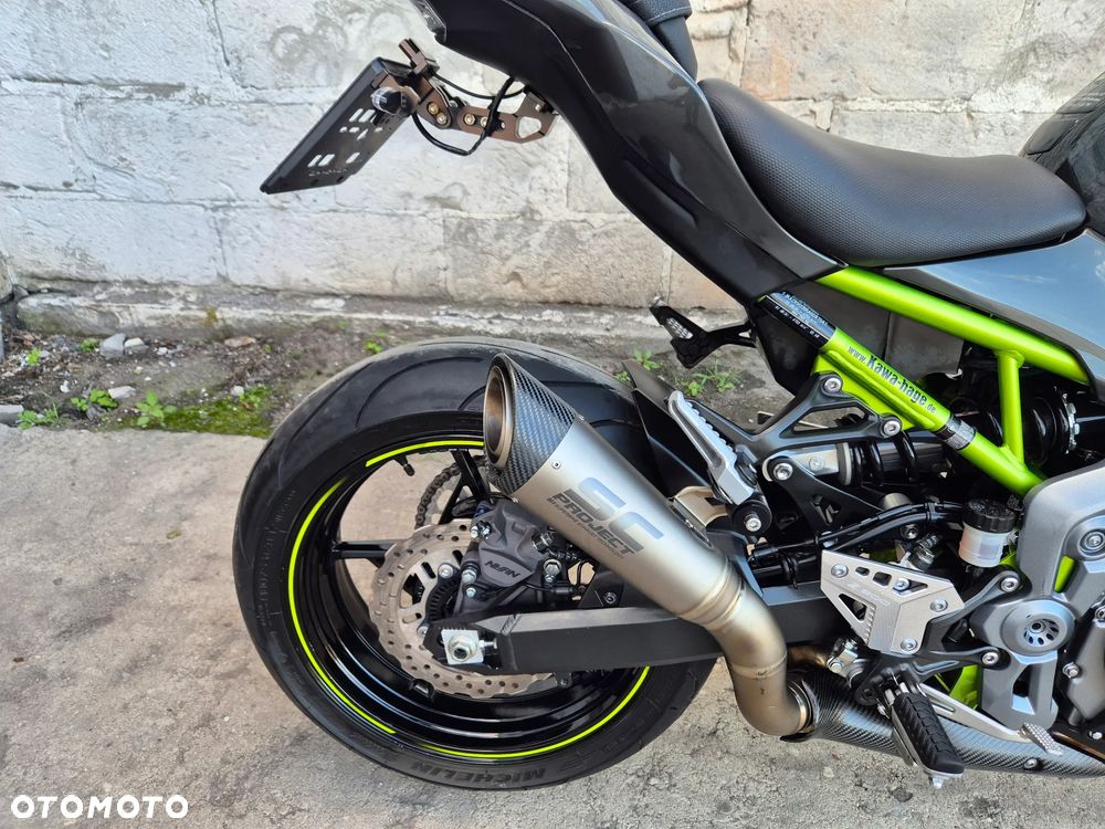 Kawasaki Z 900 - 8