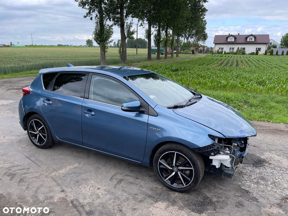 Toyota Auris 1.8 VVT-i Automatik Design Edition - 32