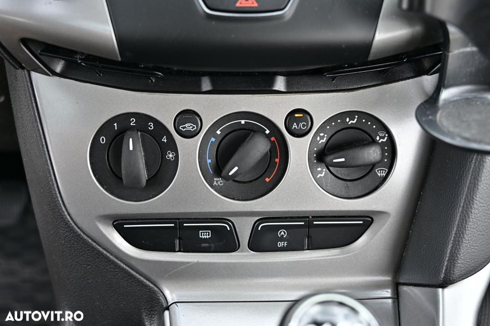 Ford Focus - 14
