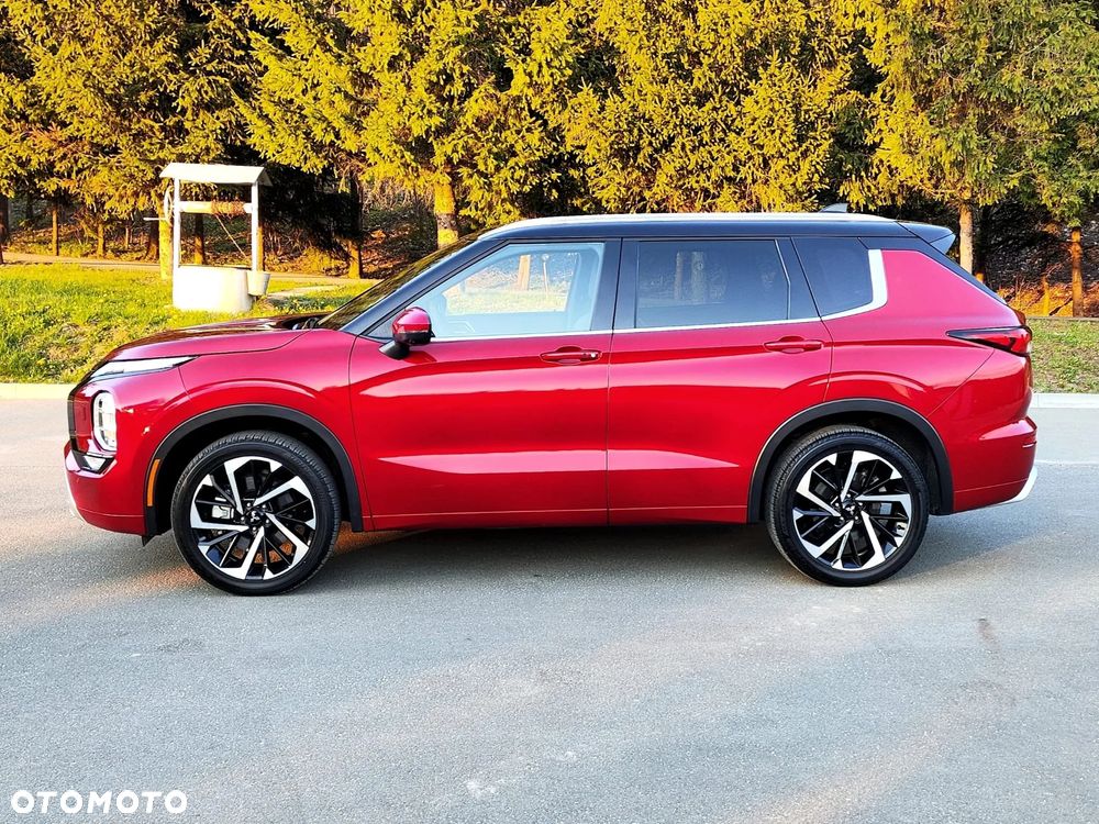 Mitsubishi Outlander - 8