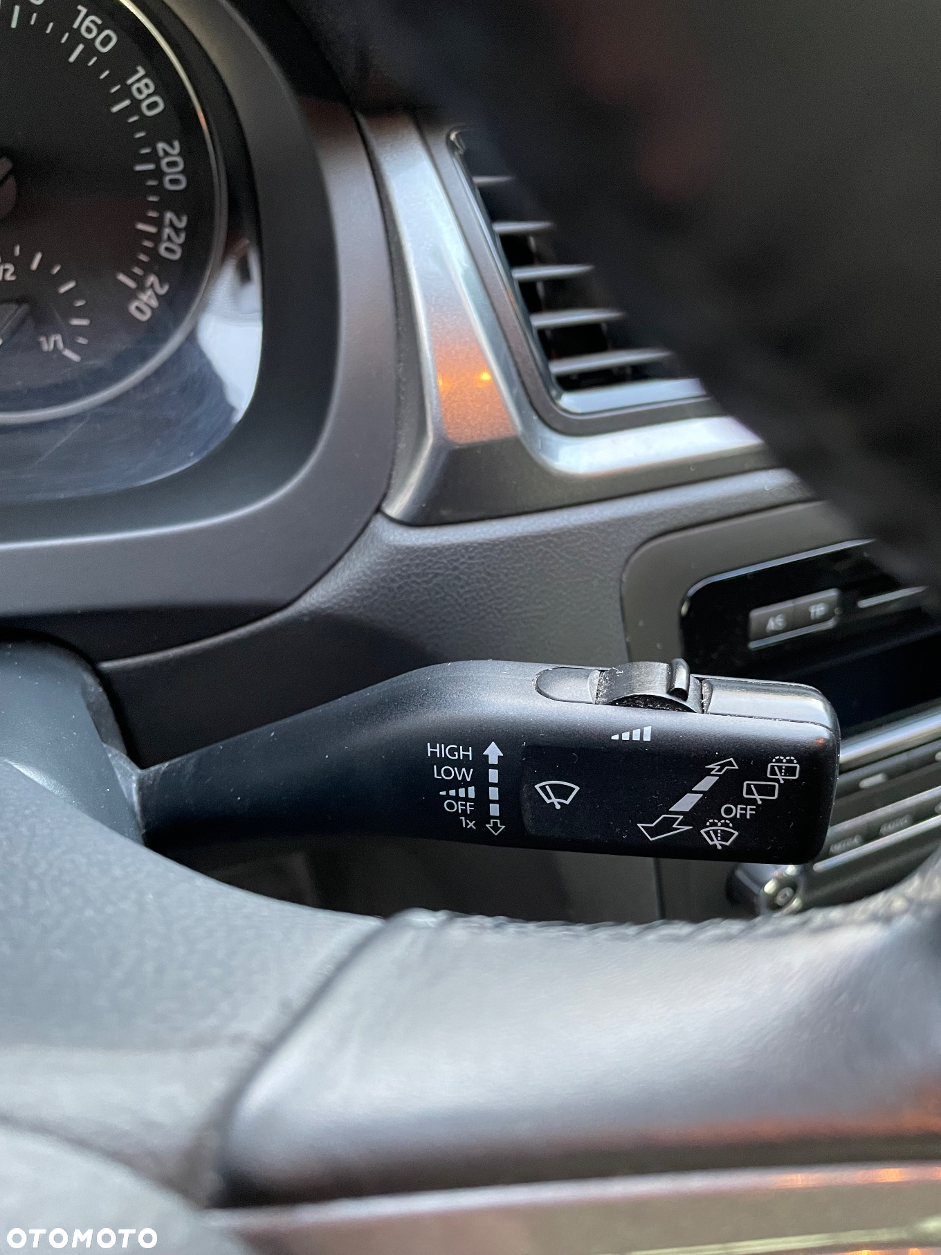 Skoda RAPID 1.2 TSI Ambition - 24