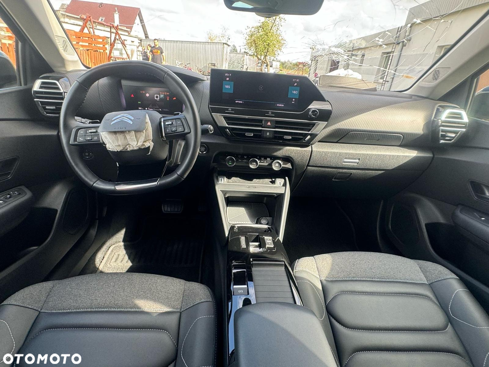 Citroën C4 BlueHDi 130 Stop&Start EAT8 SHINE - 11
