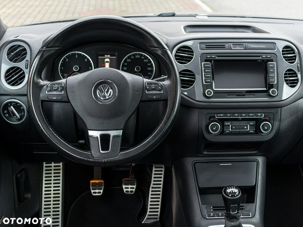 Volkswagen Touran - 18