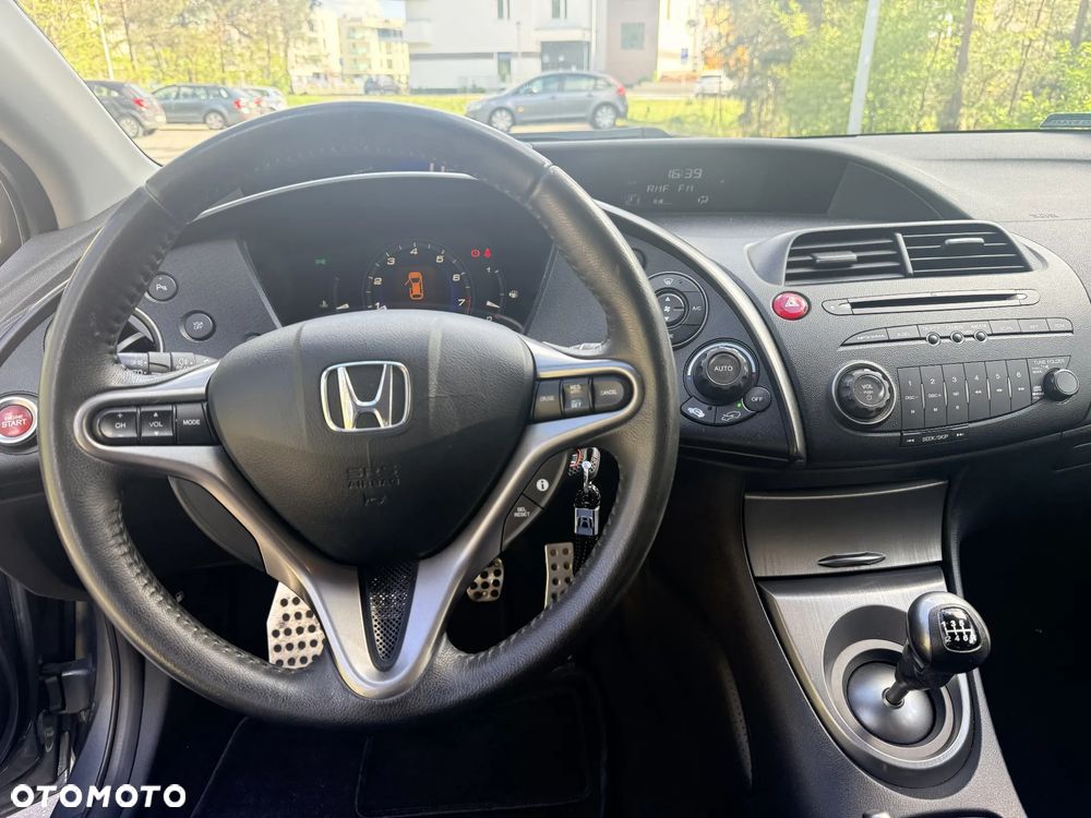 Honda Civic 1.8 Comfort - 3