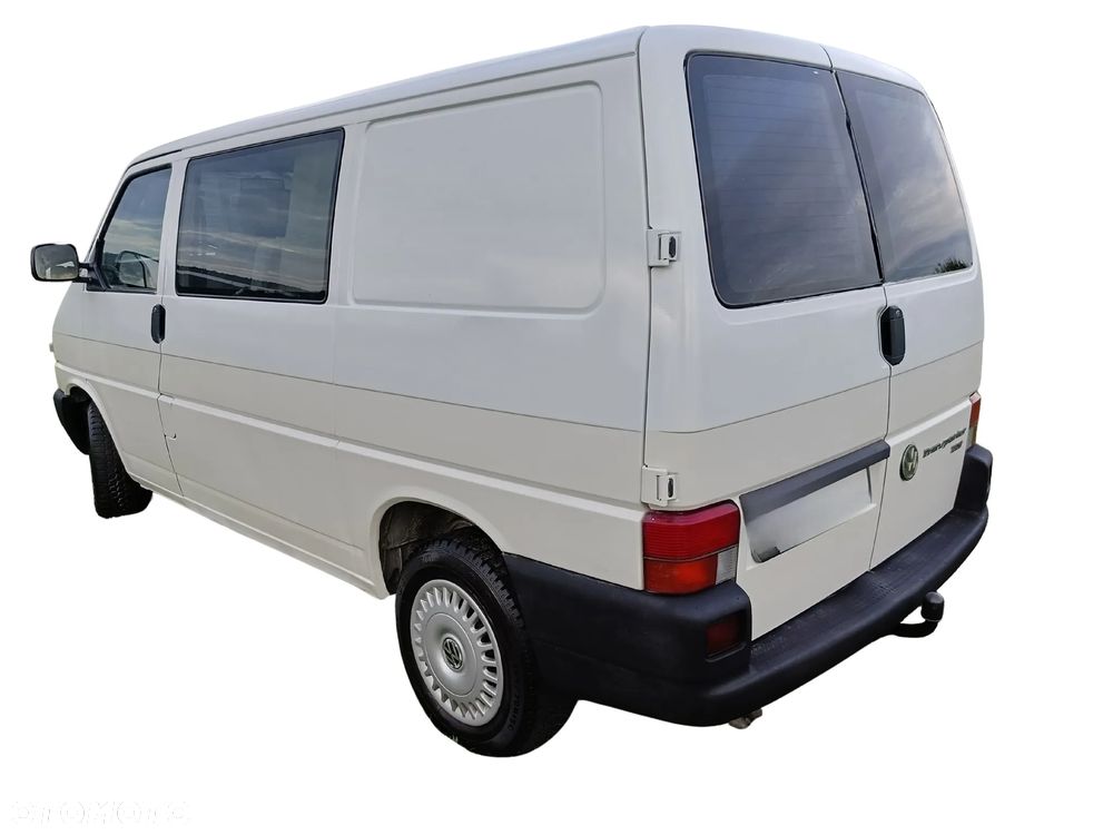 Volkswagen Transporter - 2