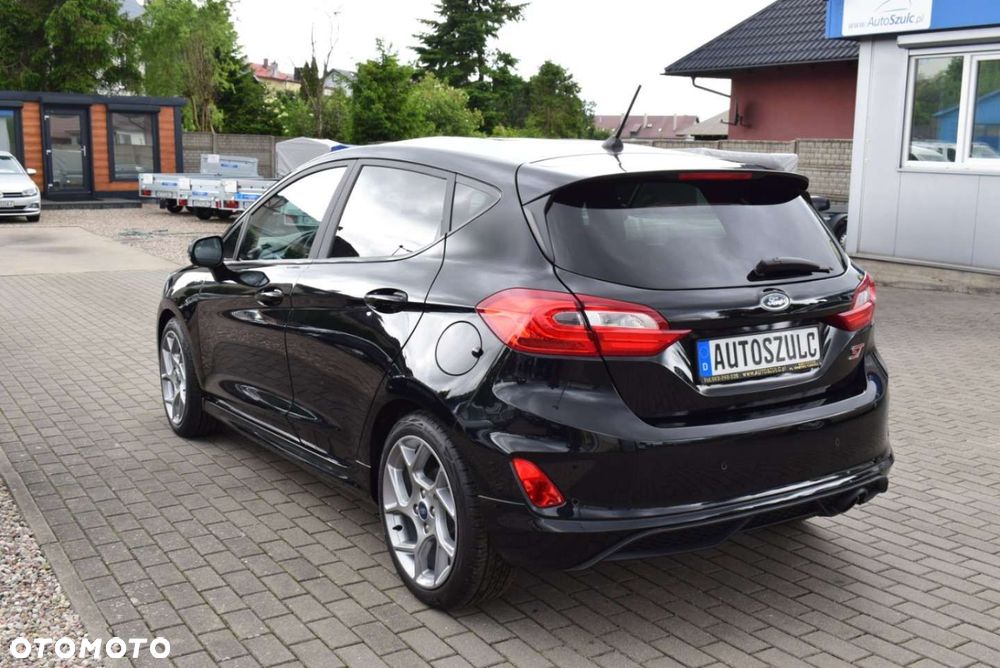 Ford Fiesta - 8