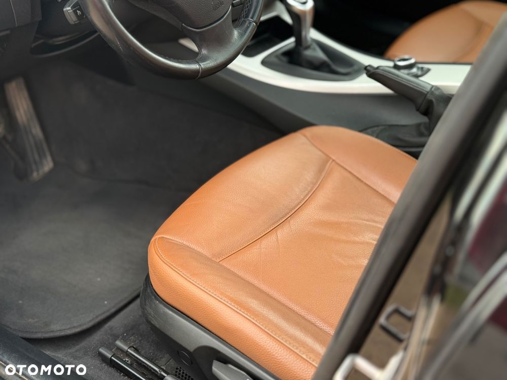 BMW Seria 3 318d DPF - 25