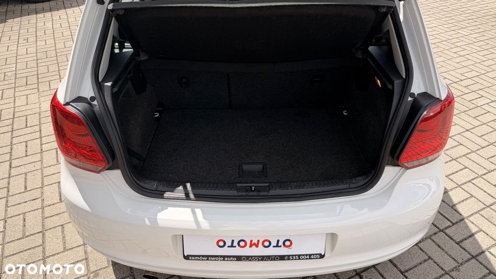 Volkswagen Polo 1.4 16V Comfortline - 14