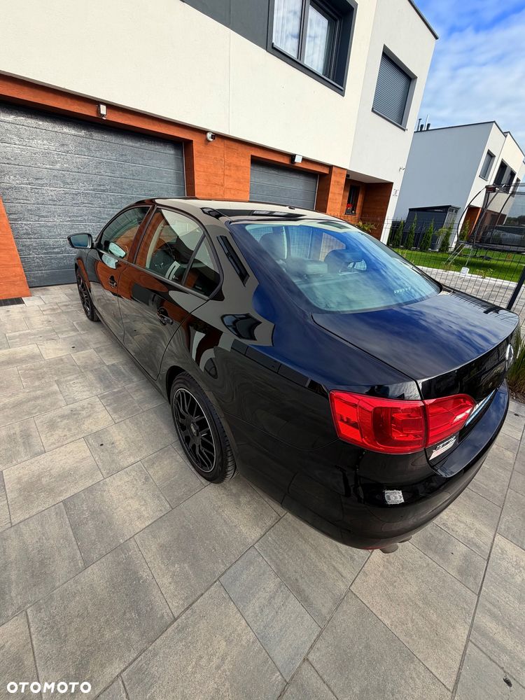Volkswagen Jetta 2014 photo 4
