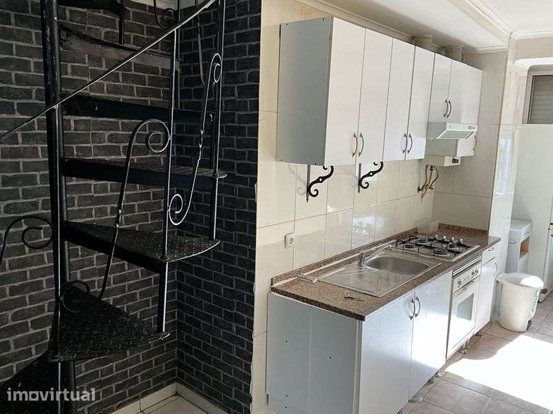 Arrendo T4+1 em Marvila-Lisboa - Grande imagem: 4/11