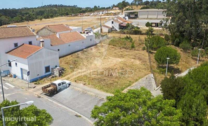lote para construção - Grande imagem: 2/5