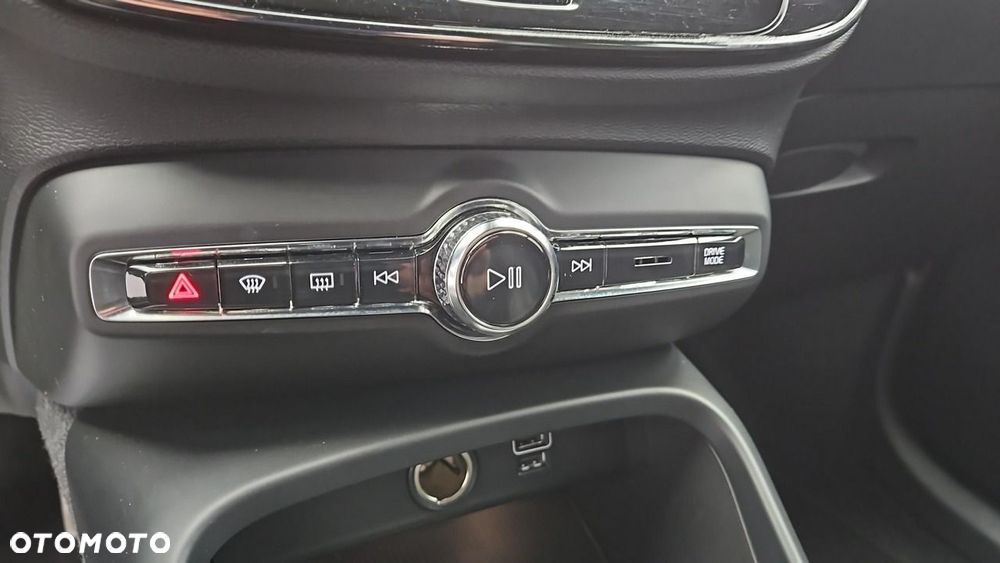 Volvo XC 40 - 20