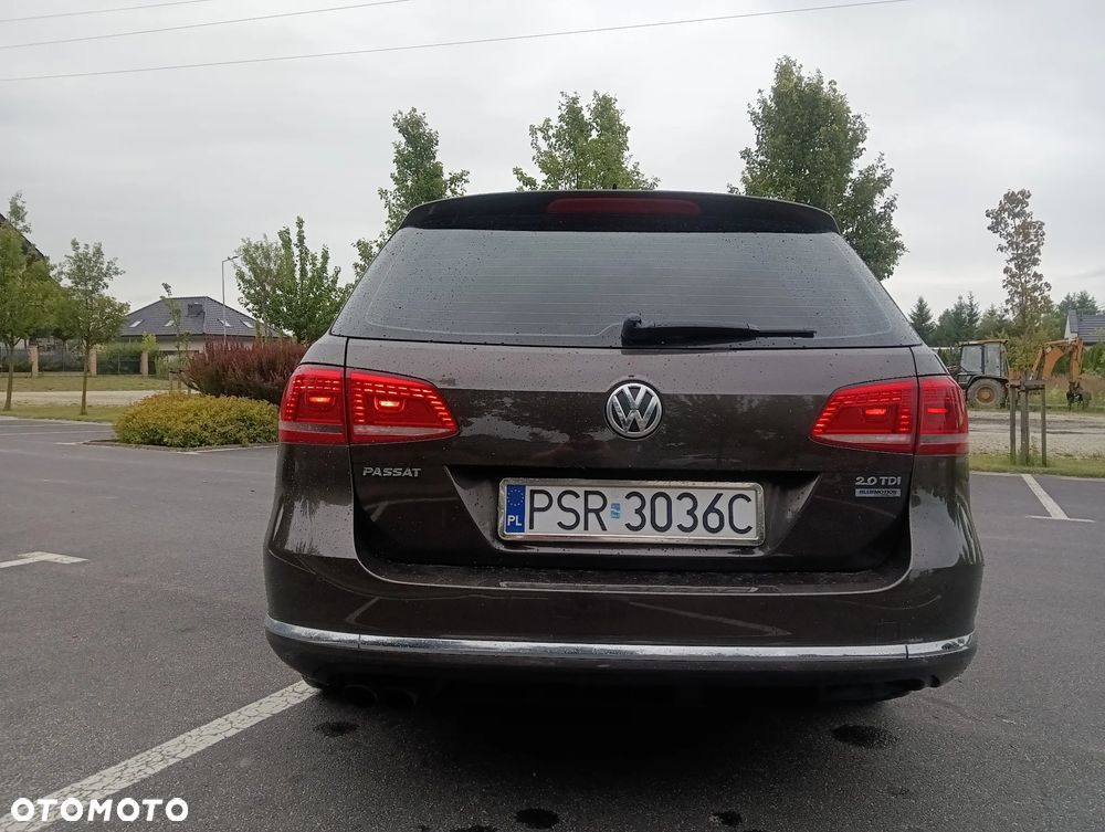 Volkswagen Passat 2.0 TDI Comfortline DSG - 11