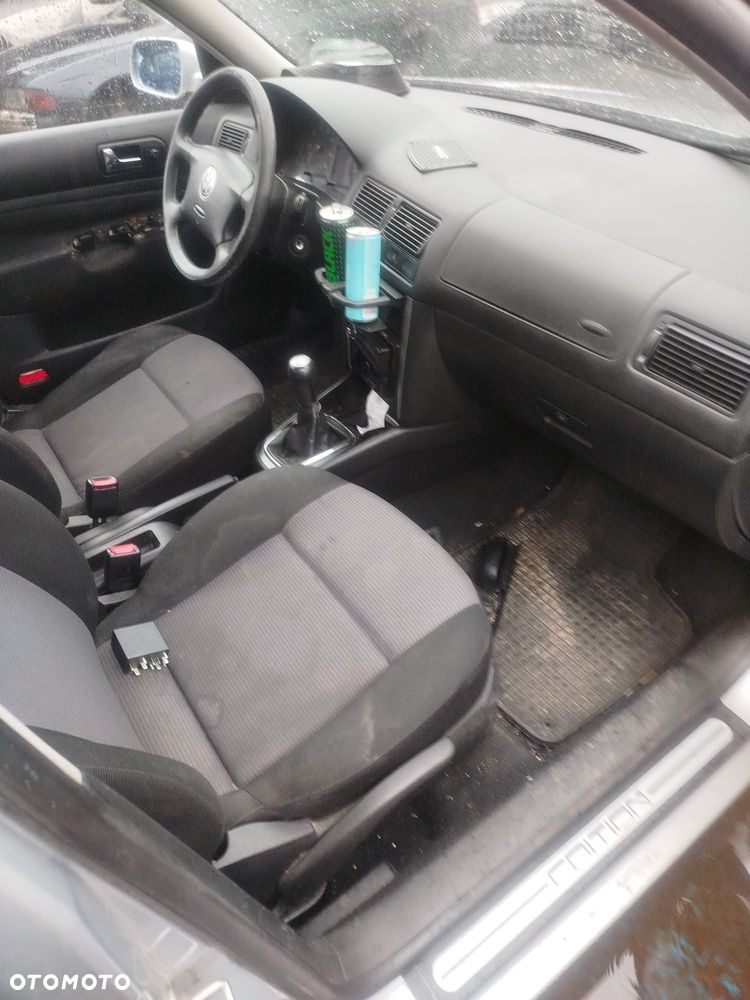 Volkswagen Golf 4  na części - 4