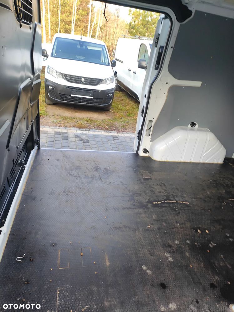 Ford TRANSIT CUSTOM 2020r 2,0 TDCI 130KM L1H1 DUBEL DRZWI EURO 6 LEDY CENA BRUTTO VAT 23% - 31