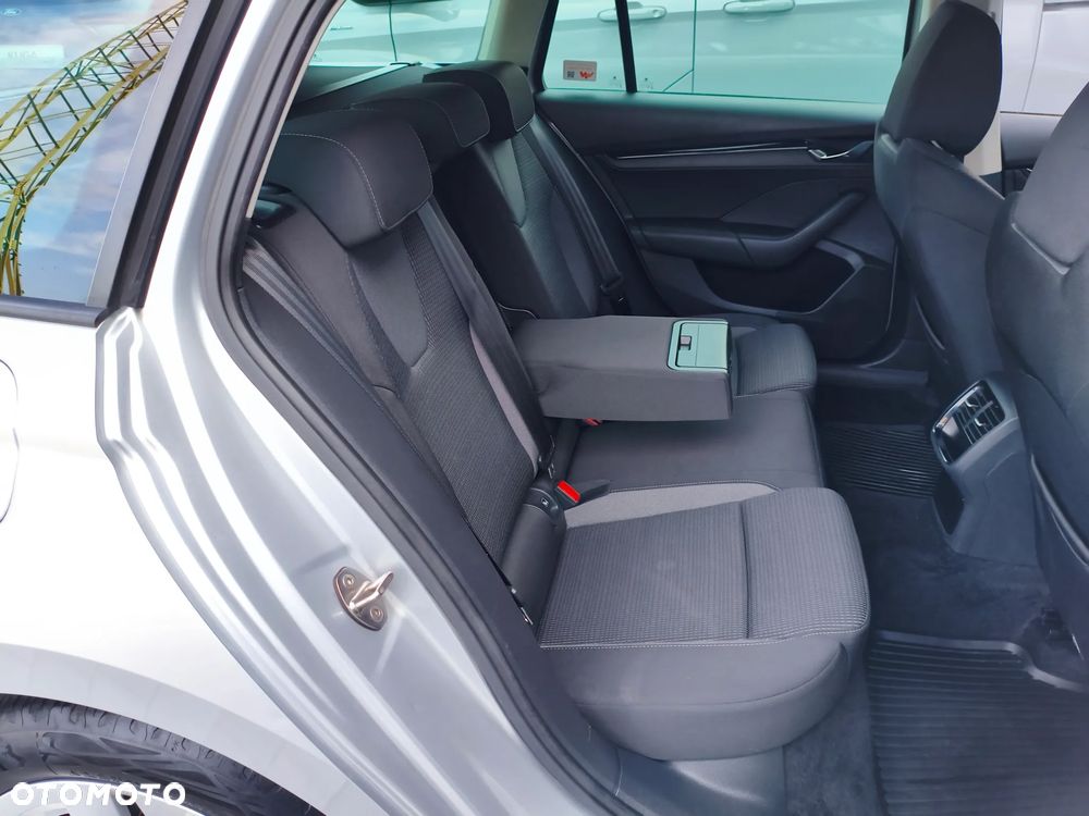 Skoda Octavia 2.0 TDI Ambition - 15