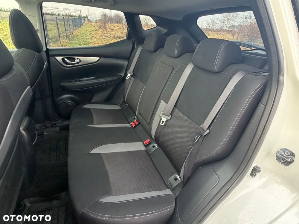 Nissan Qashqai 1.5 dCi Tekna - 21