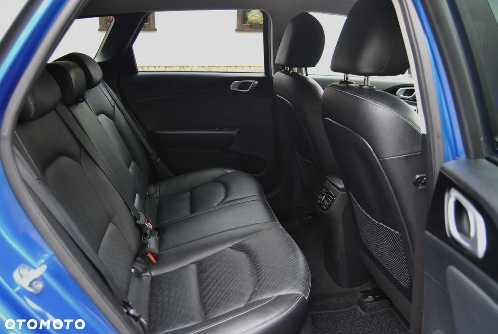 Kia Ceed SW 1.6 GDI DCT OPF Plug-in-Hybrid Platinum - 8