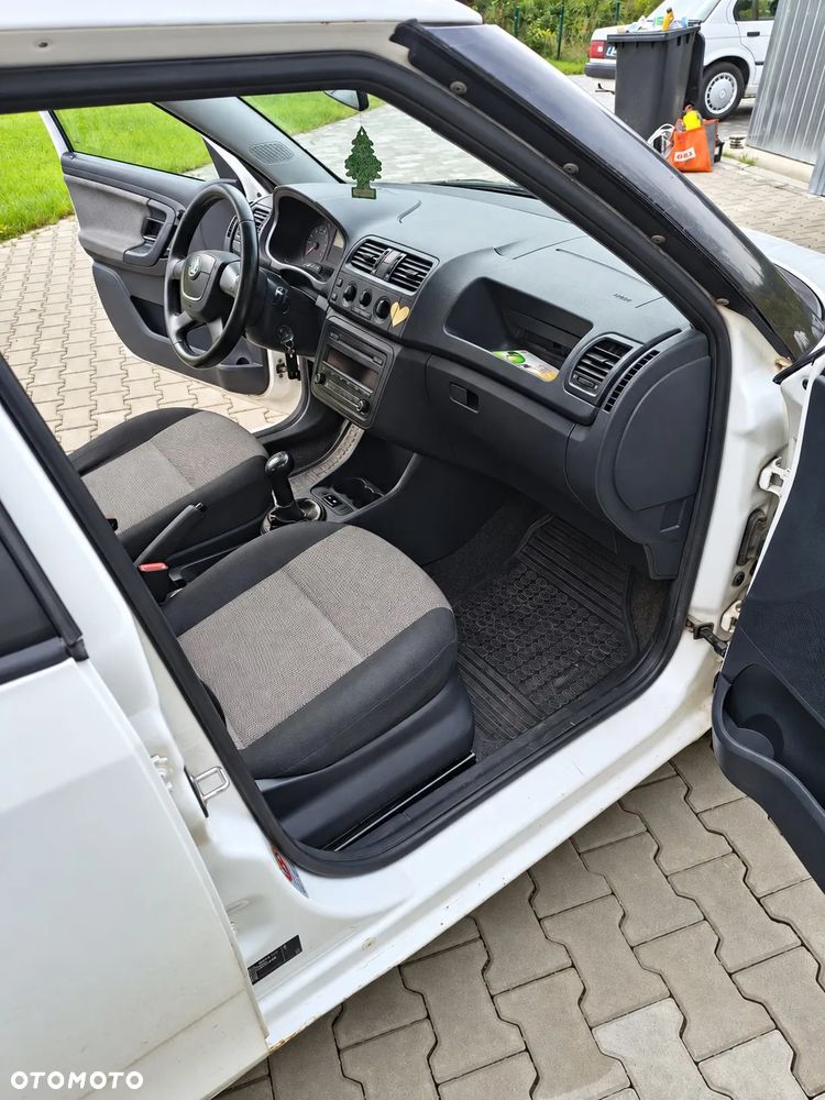 Skoda Fabia 1.6 TDI DPF Comfort - 4