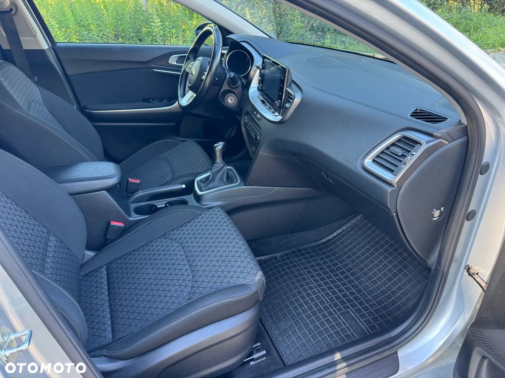 Kia Ceed 1.4 T-GDI M - 16