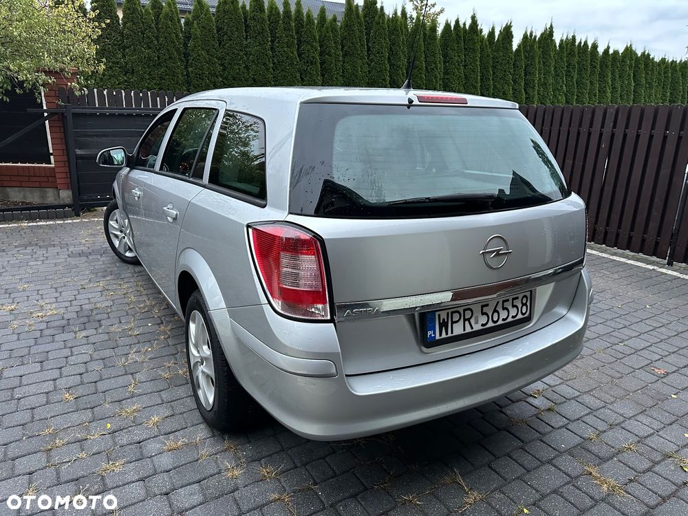 Opel Astra - 10
