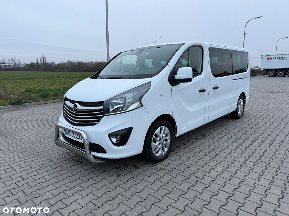Opel Vivaro - 1