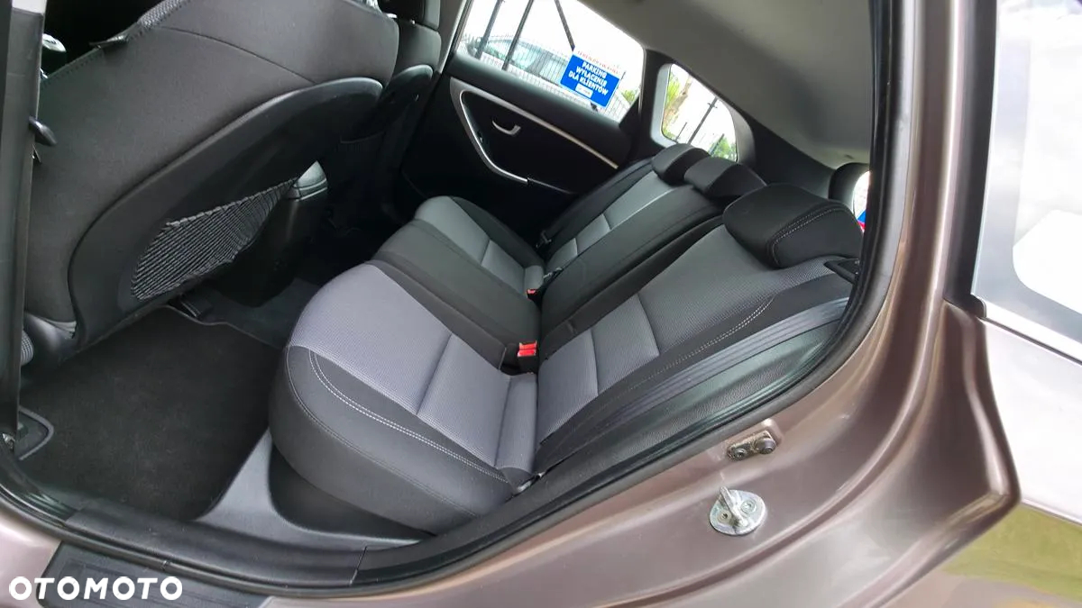 Hyundai i30 - 25