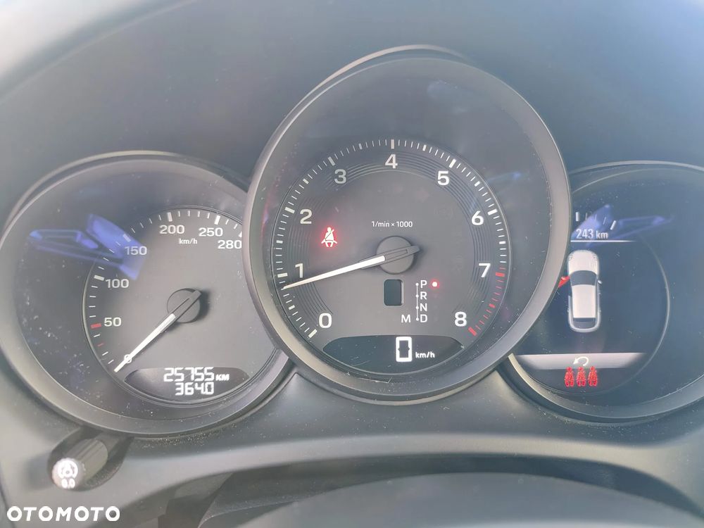 Porsche Macan Standard - 23