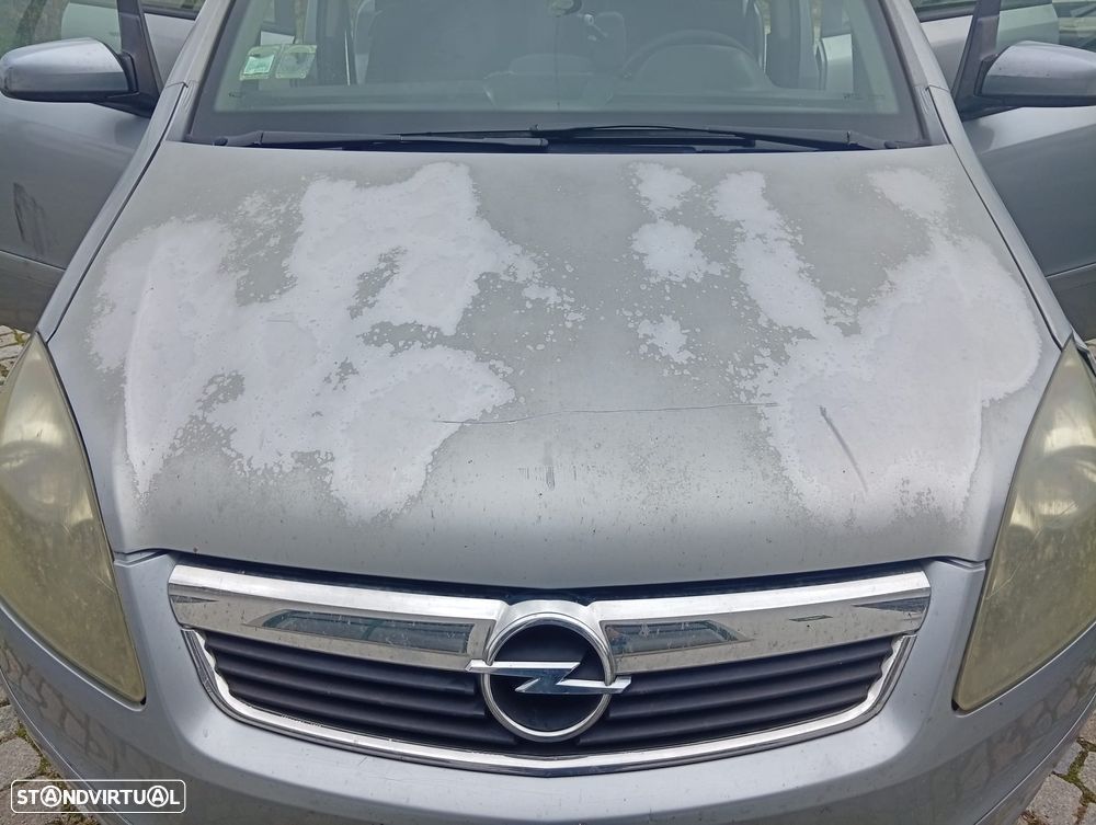 Opel Zafira 1.9 CDTi Cosmo - 3
