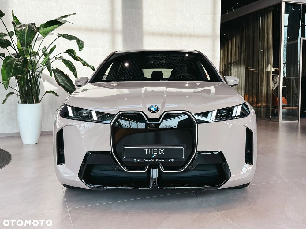 BMW iX xDrive45 - 3