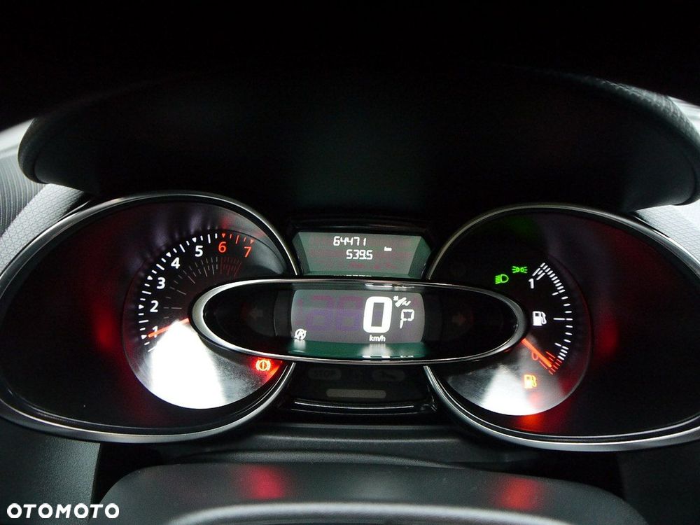 Renault Clio 1.2 Enegry TCe Limited 2018 EDC - 17