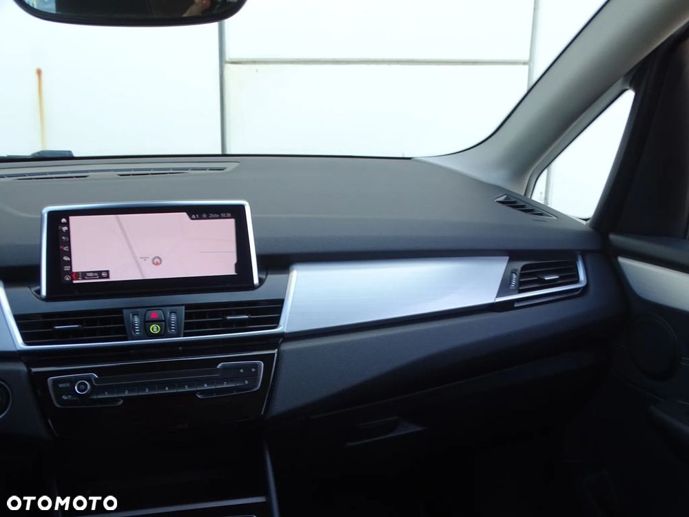 BMW Seria 2 - 16