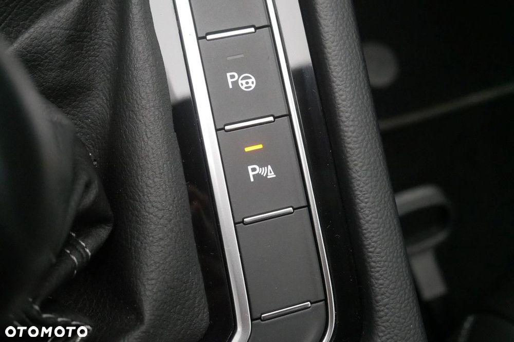 Volkswagen Arteon 2.0 TSI R-Line DSG - 20