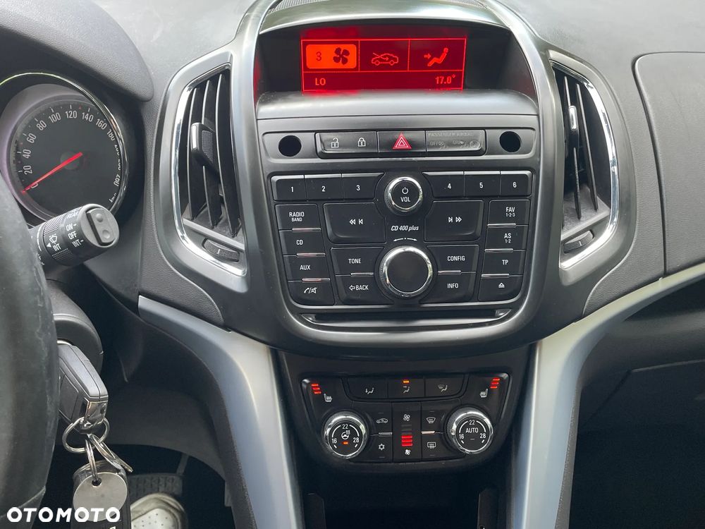 Opel Zafira - 11