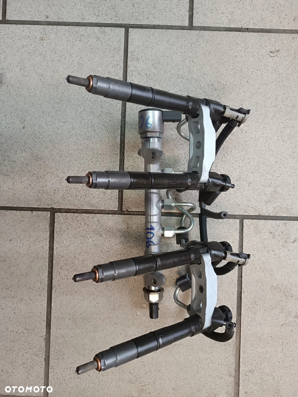 Wtrysk Wtryskiwacz VW AUDI GOLF VII 1.6 2.0 TDI 04L277AS