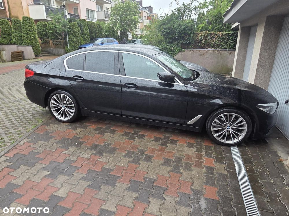 BMW Seria 5 520d Luxury Line sport - 17