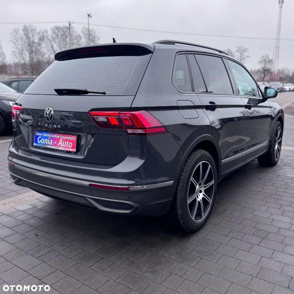 Volkswagen Tiguan - 8