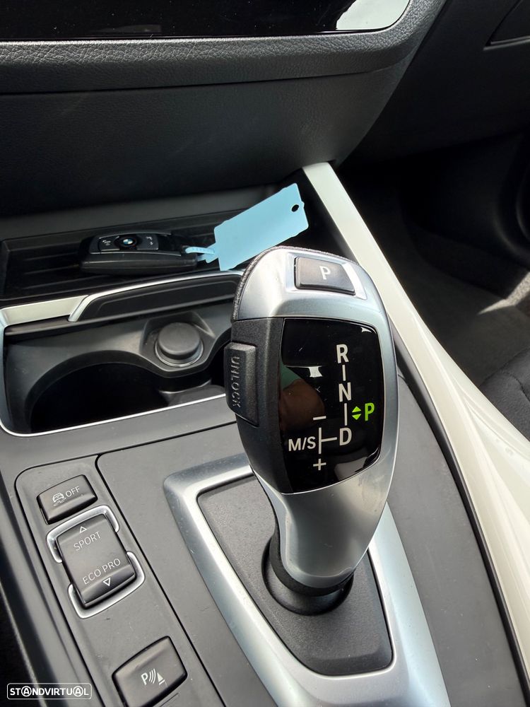 BMW 116 d Aut. Sport Line — fotografia 16