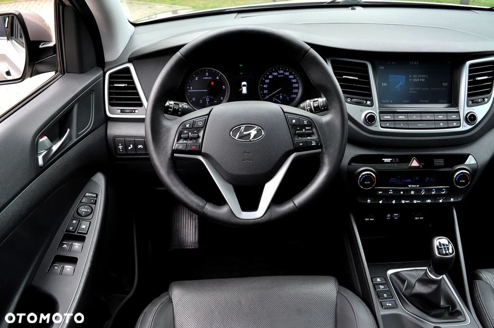 Hyundai Tucson 2.0 CRDI 2WD Style - 24