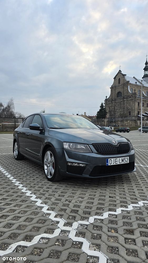 Skoda Octavia 2.0 TSI RS - 1