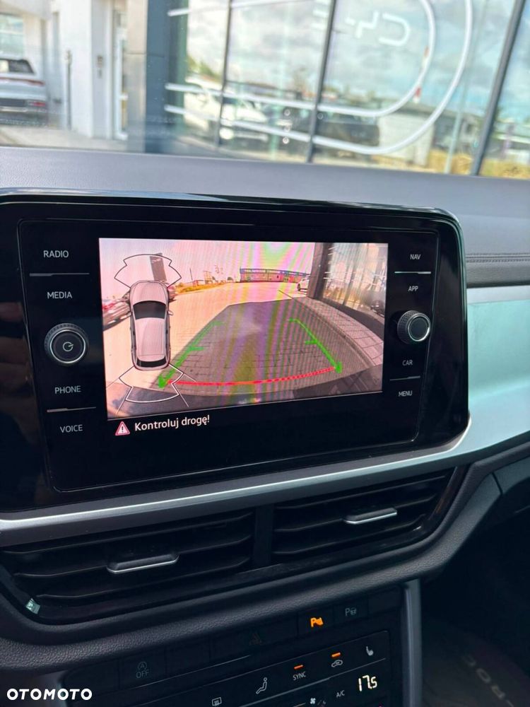 Volkswagen T-Roc 1.5 TSI Life DSG - 23
