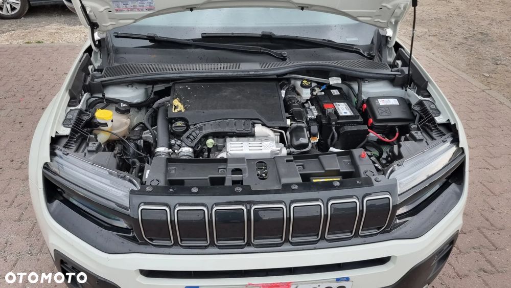 Jeep Avenger 1.2 GSE T3 Turbo-Benzin GDI Summit - 18
