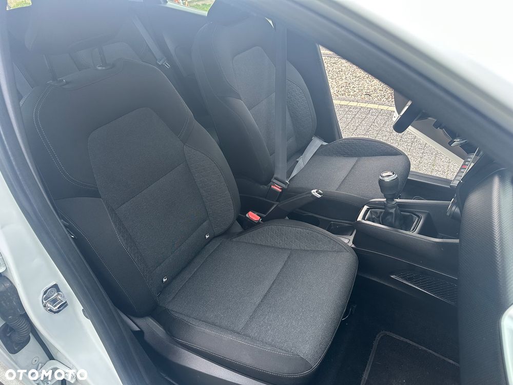 Renault Clio TCe 100 EXPERIENCE - 14