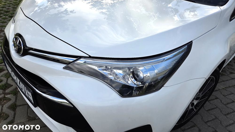 Toyota Avensis 1.6 Business Edition - 25