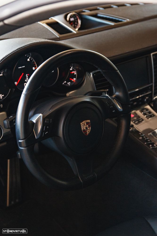 Porsche Panamera Standard - 11