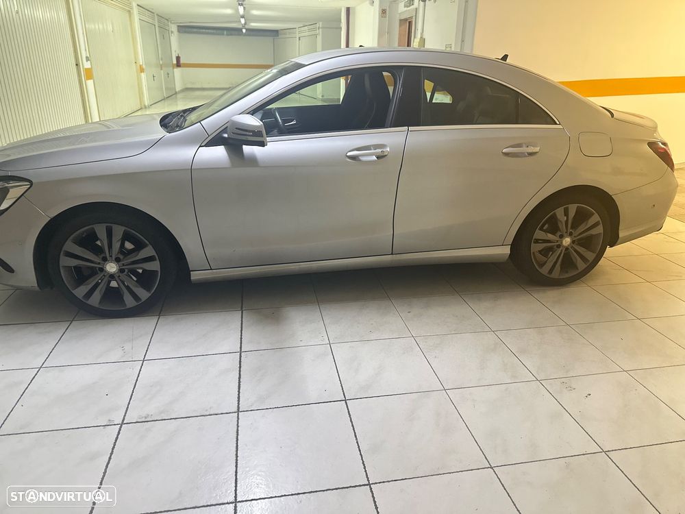 Mercedes-Benz CLA 180 d Urban - 2