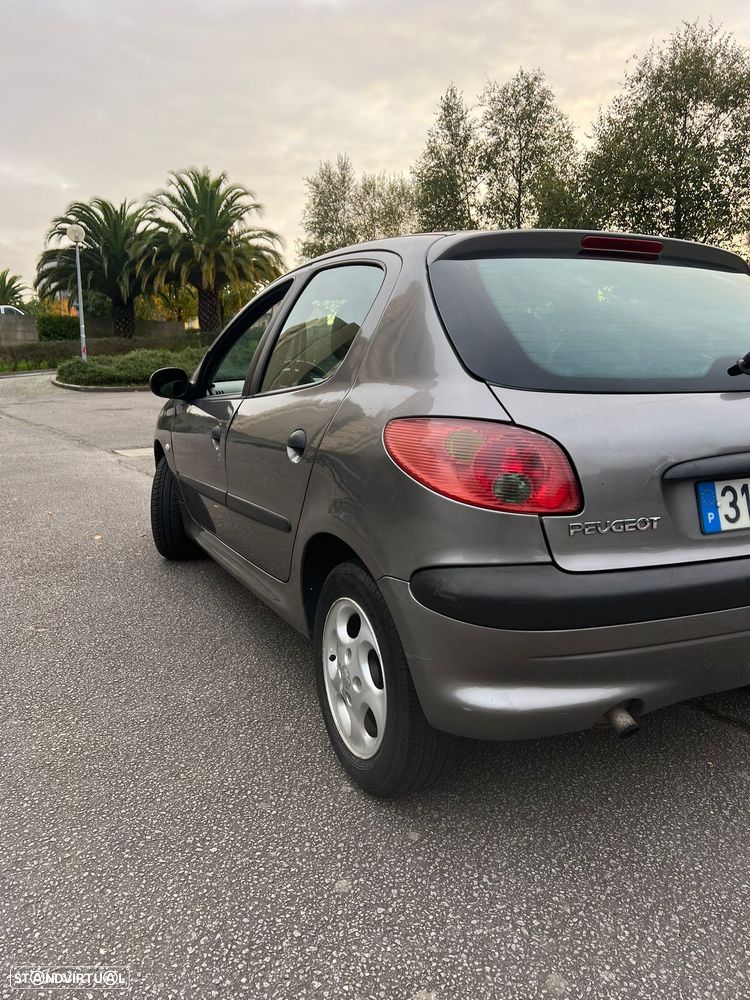 Peugeot 206 1.9 D XR Présence - 10