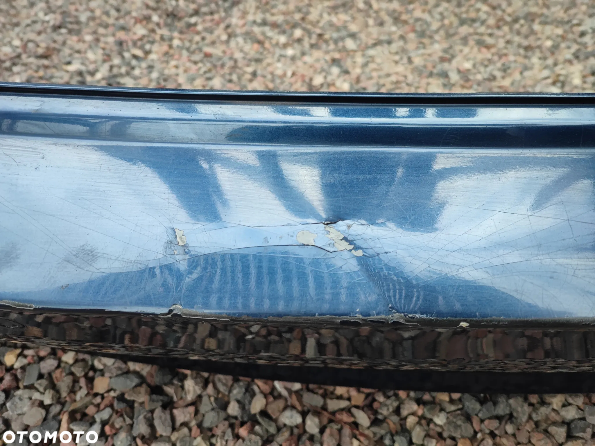 BMW F11 / F11N ORYGINALNY ZDERZAK TYŁ POD: PDC ( CZUJNIKI PARKOWANIA ORAZ WYDECH 535D ) O NR. 7 254 919 / 7 237 303 OEM W KOLORZE TIEFSEEBLAU METALLIC A76 - 12